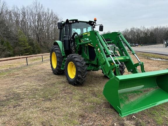 Image of John Deere 6120M equipment image 2