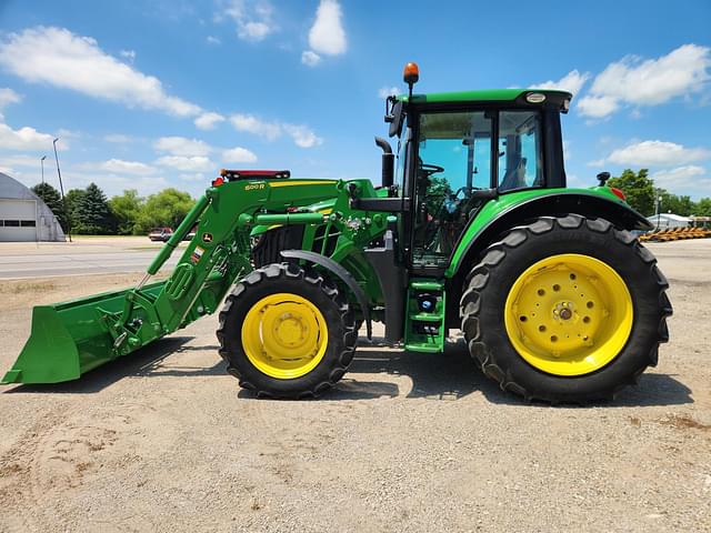 Image of John Deere 6120M equipment image 2