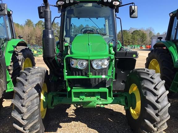 Image of John Deere 6120M equipment image 2