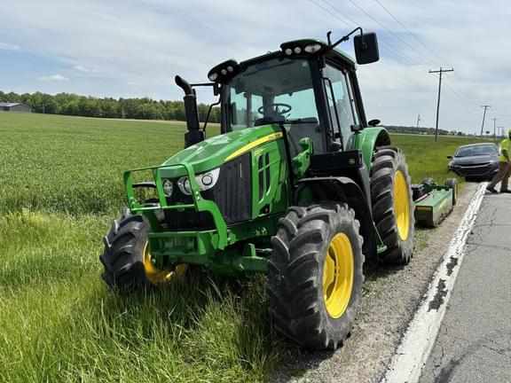 Image of John Deere 6120M equipment image 1