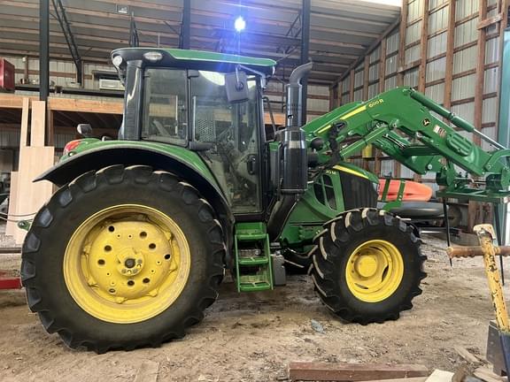 Image of John Deere 6120M equipment image 1