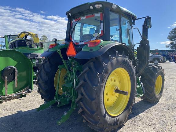 Image of John Deere 6120M equipment image 3
