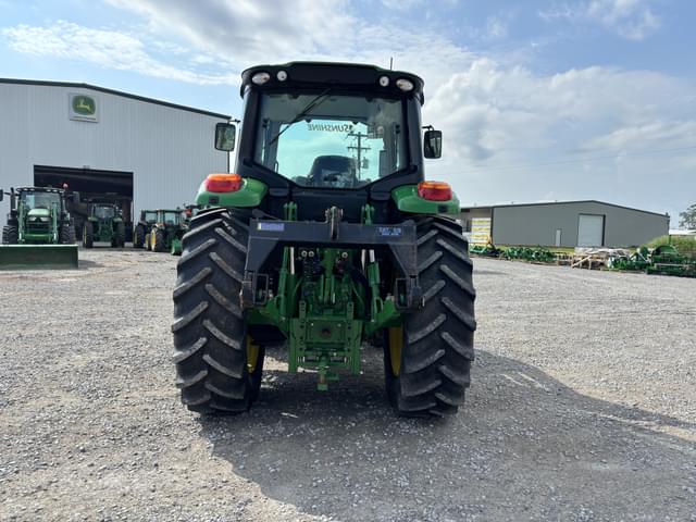 Image of John Deere 6120M equipment image 3