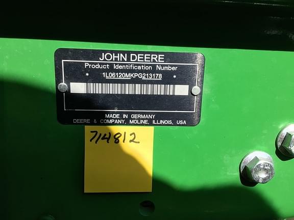 Image of John Deere 6120M equipment image 1