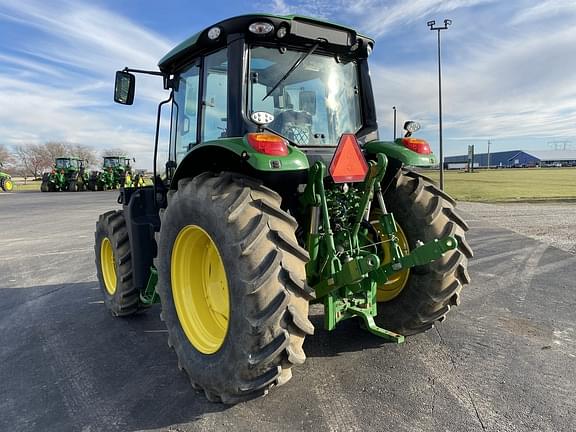 Image of John Deere 6120M equipment image 3