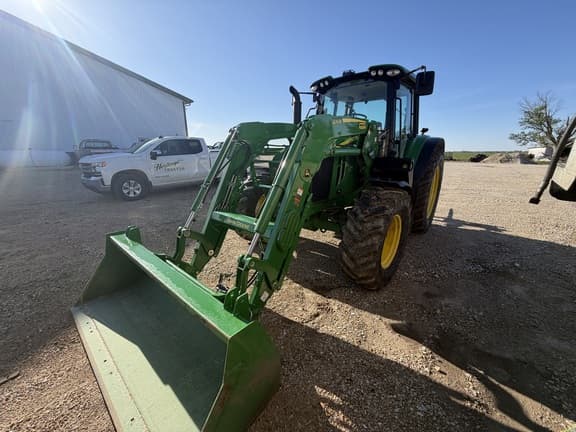 Image of John Deere 6120M equipment image 3