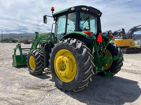 Image of John Deere 6120M equipment image 2