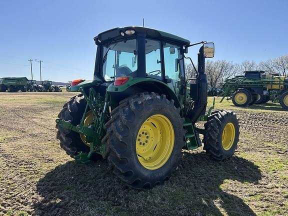 Image of John Deere 6120M equipment image 2