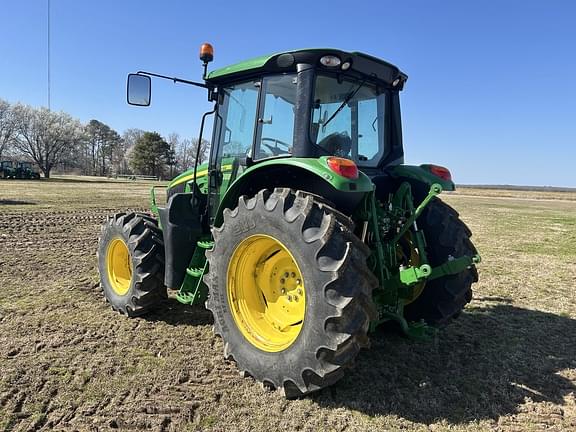 Image of John Deere 6120M equipment image 1