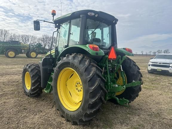 Image of John Deere 6120M equipment image 1