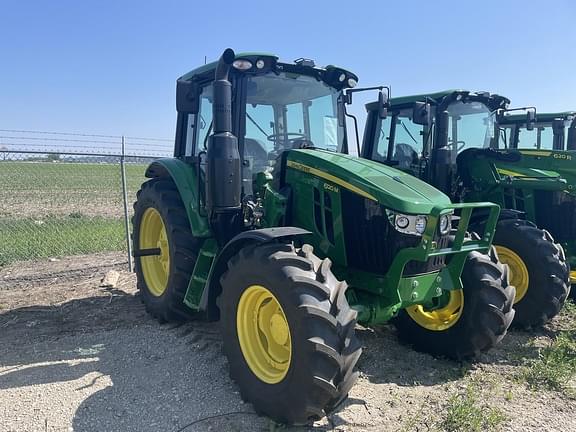 Image of John Deere 6120M equipment image 1