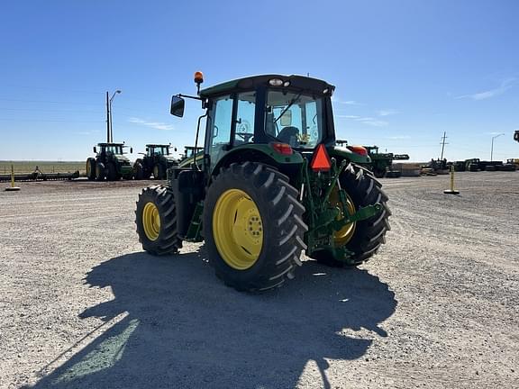 Image of John Deere 6120M equipment image 2