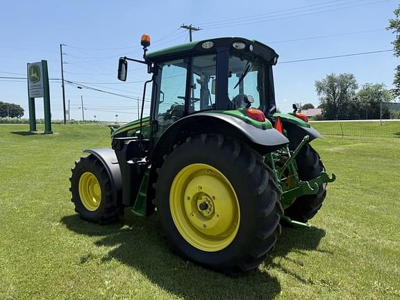 Image of John Deere 6120M equipment image 3