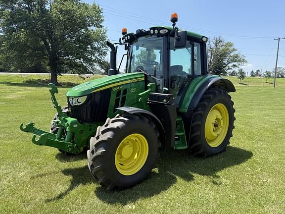 Image of John Deere 6120M equipment image 1