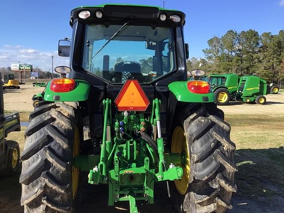 Image of John Deere 6120M equipment image 4