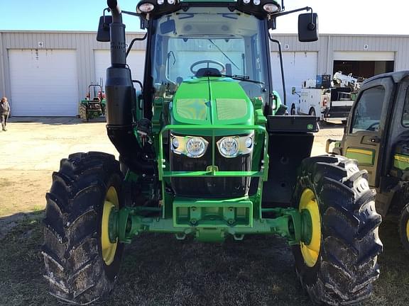 Image of John Deere 6120M equipment image 2