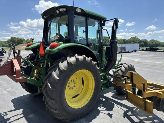 Image of John Deere 6120M equipment image 4