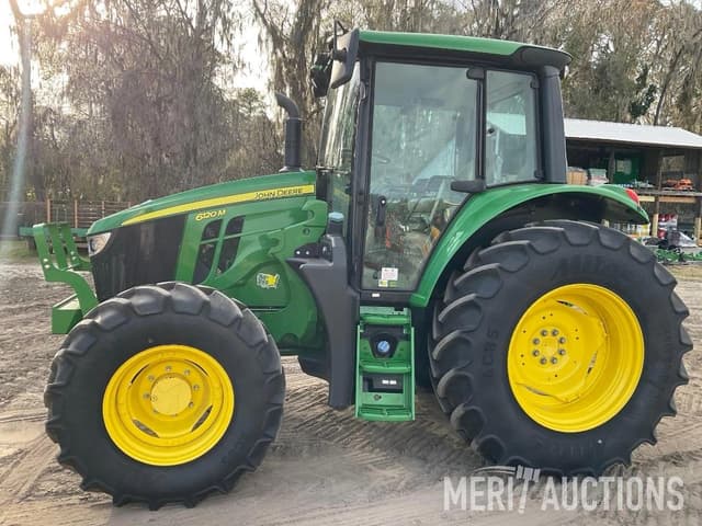 Image of John Deere 6120 equipment image 1