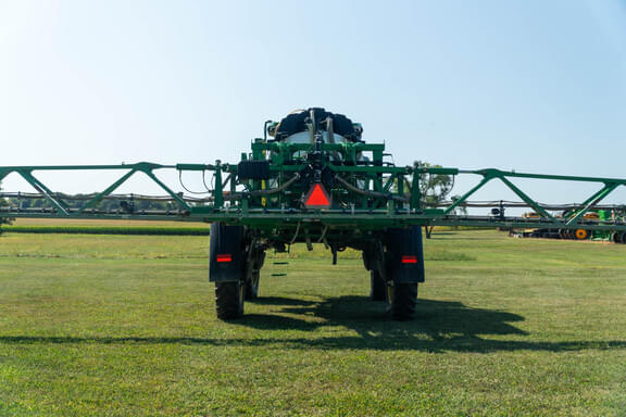Image of John Deere 612R equipment image 2