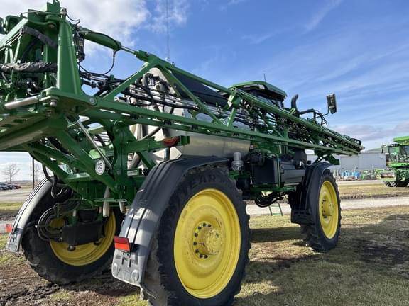 Image of John Deere 612R equipment image 2