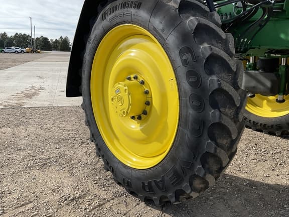 Image of John Deere 612R equipment image 2