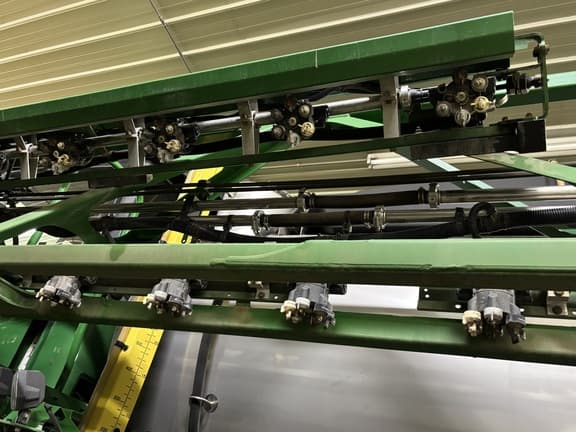 Image of John Deere 612R equipment image 3