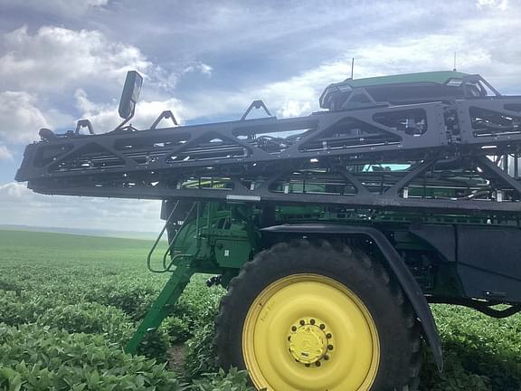 Image of John Deere 612R equipment image 2