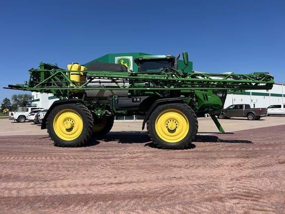 2023 John Deere 612R Equipment Image0