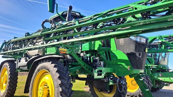 Image of John Deere 612R equipment image 1