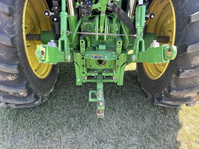 Image of John Deere 6130M equipment image 4