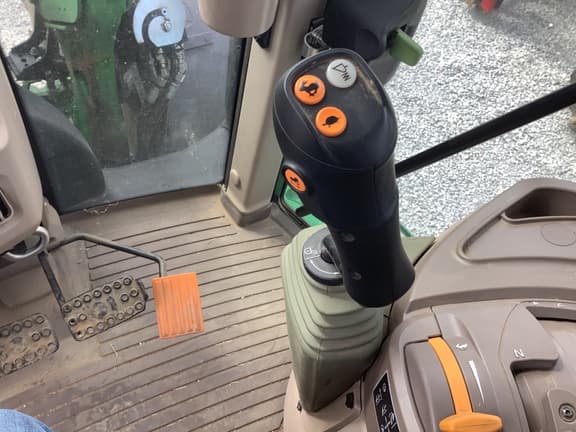 Image of John Deere 6130M equipment image 4