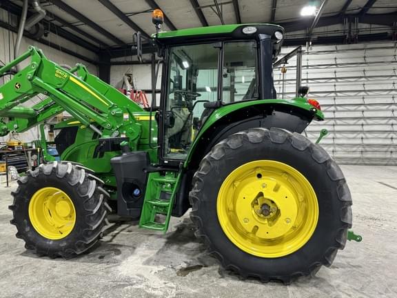 Image of John Deere 6130M equipment image 1