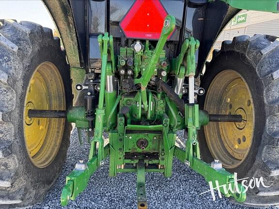 Image of John Deere 6130M equipment image 4