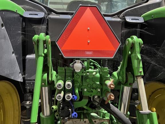 Image of John Deere 6130M equipment image 4
