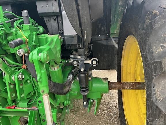 Image of John Deere 6140M equipment image 4