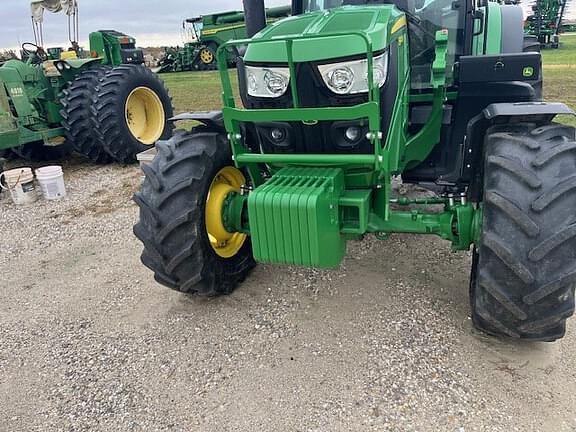 Image of John Deere 6140M equipment image 3