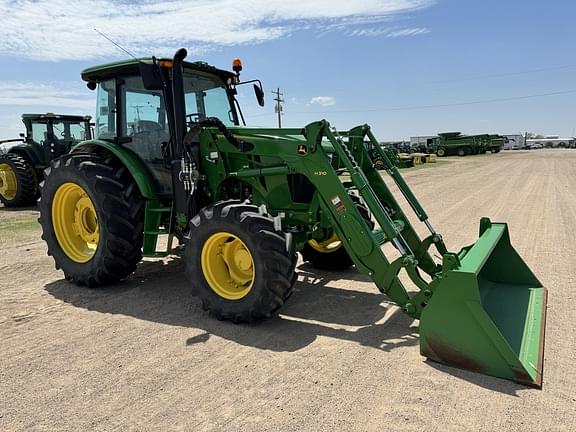 Image of John Deere 6135E equipment image 2