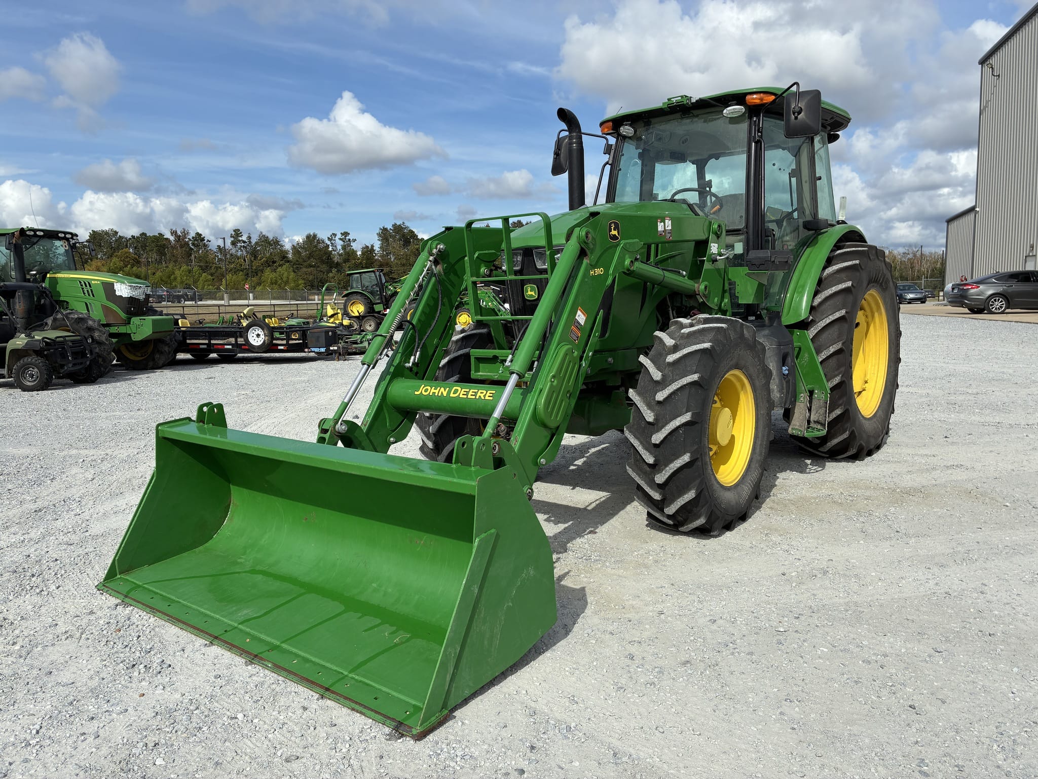 2023 John Deere 6135E Equipment Image0