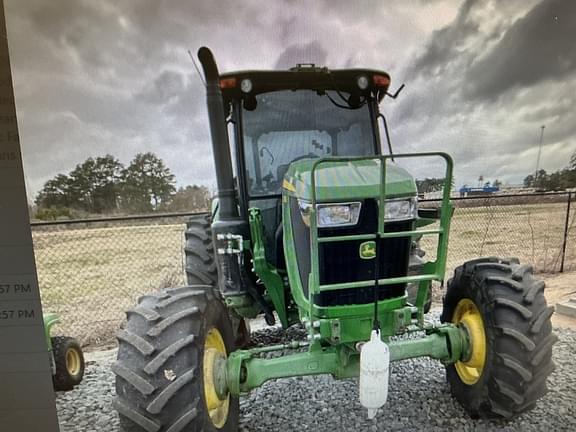 Image of John Deere 6135E equipment image 1