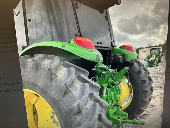 Image of John Deere 6135E equipment image 3