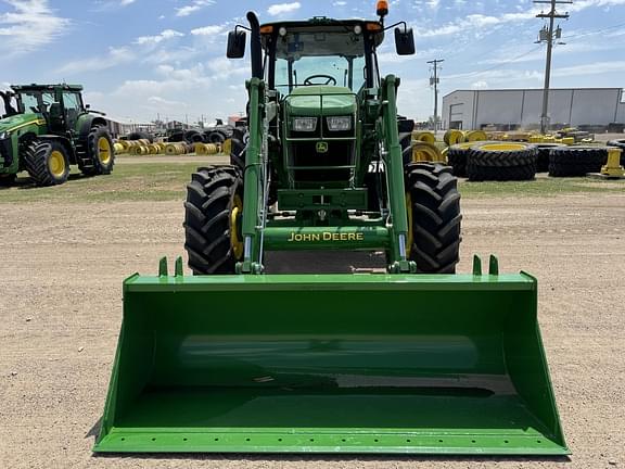 Image of John Deere 6135E equipment image 2