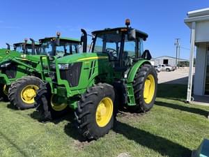 2023 John Deere 6135E Image