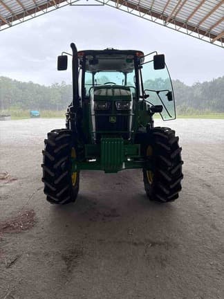 Image of John Deere 6135E equipment image 3