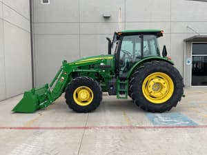 2023 John Deere 6135E Image
