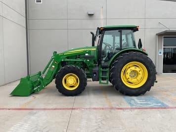 Main image John Deere 6135E