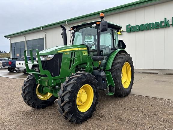 Image of John Deere 6135E equipment image 1