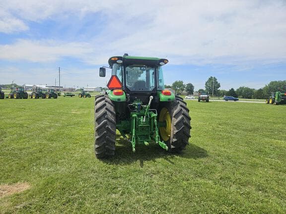 Image of John Deere 6135E equipment image 2