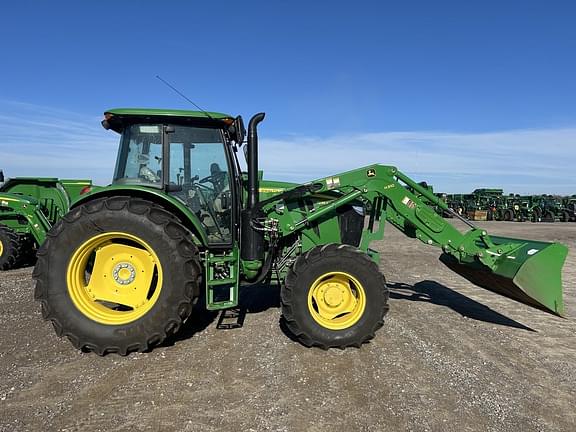 Image of John Deere 6135E Primary image