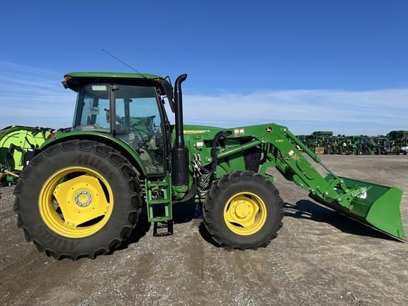 Image of John Deere 6135E Primary image