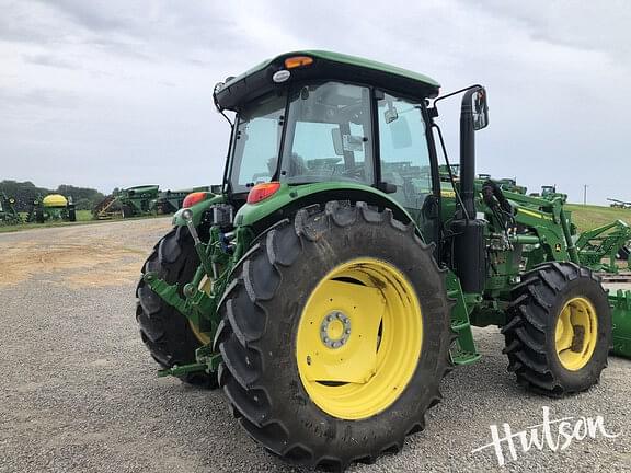 Image of John Deere 6135E equipment image 3